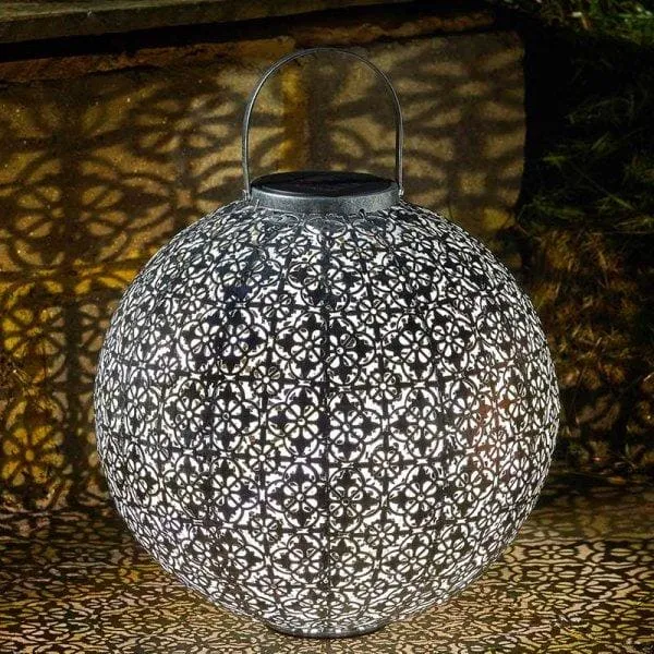 Jumbo Damasque Lantern Solar Garden Light (Silver)