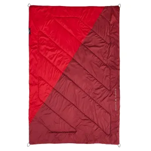 Teton Sports Acadia Mammoth Outdoor Camp Blanket in Ruby/Garnet