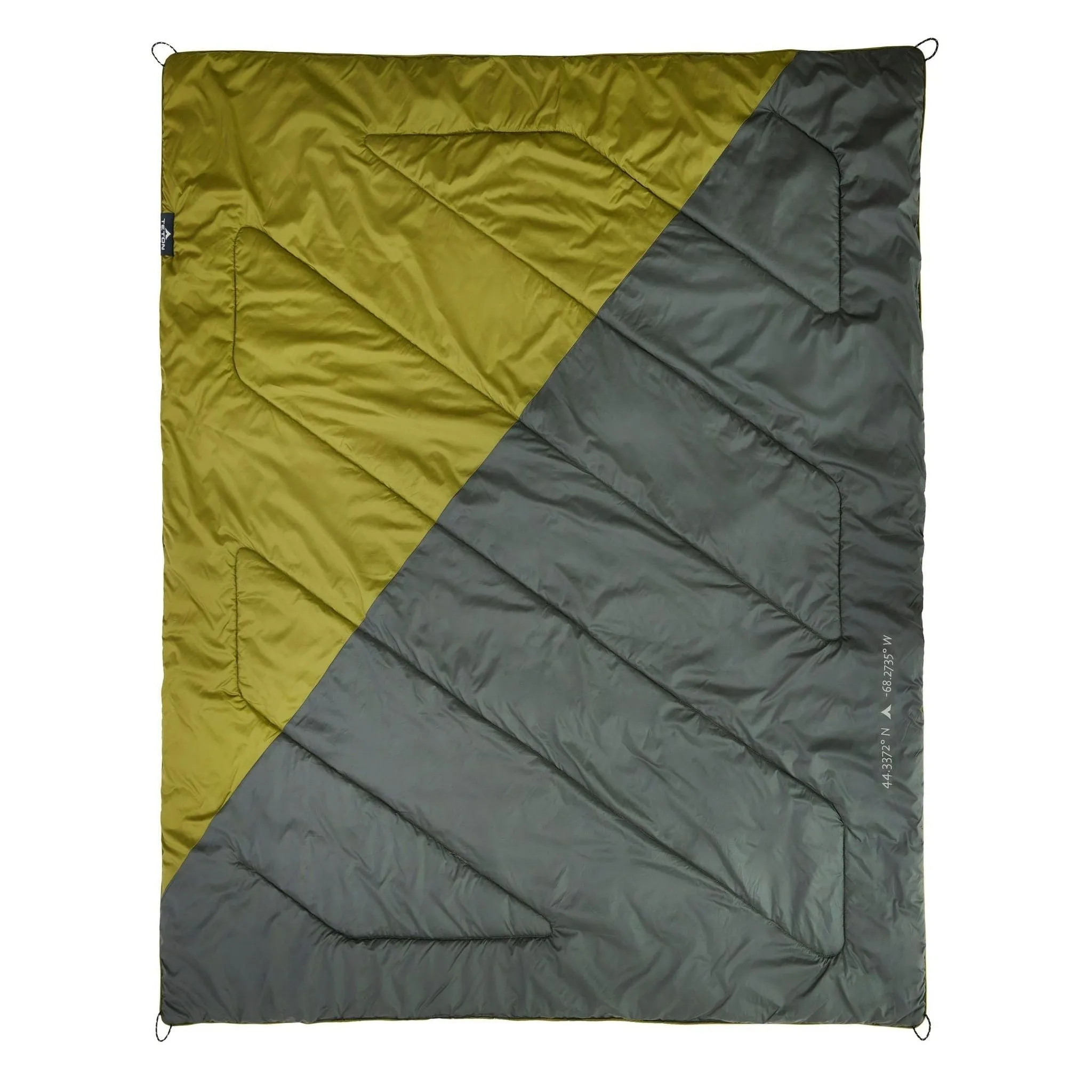 Teton Sports Acadia Outdoor Camp Blanket in Moss/Slate